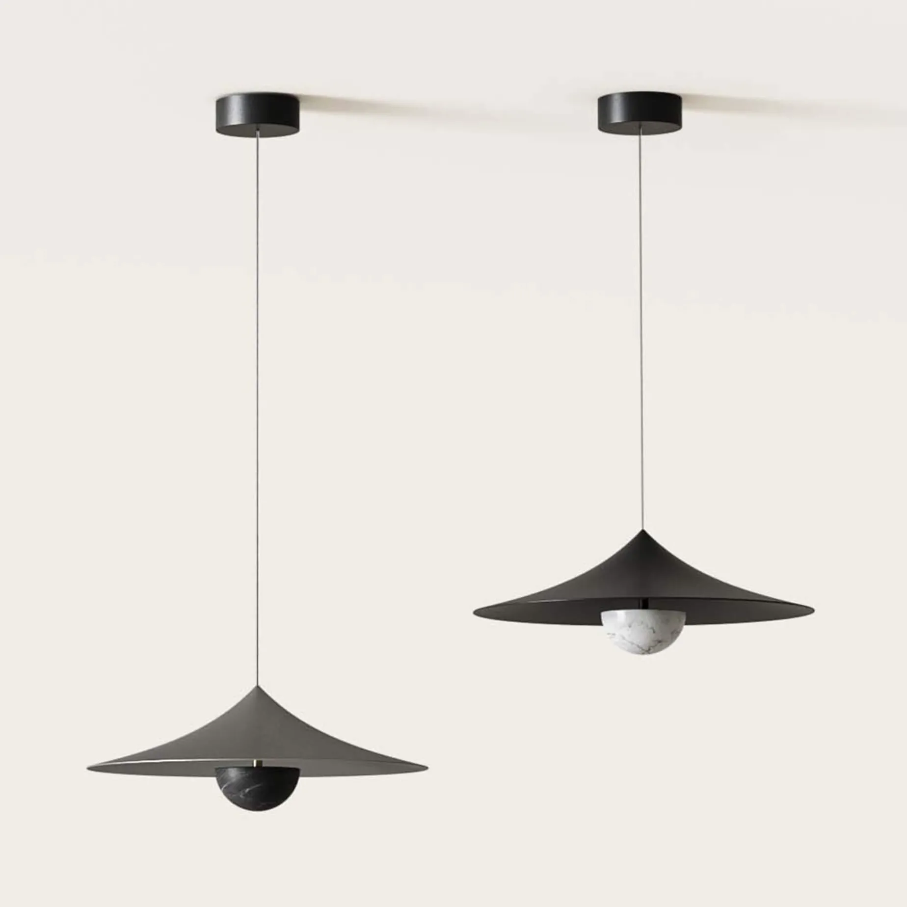 Hat ⌀40 pendant | matt black