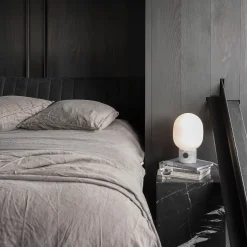 JWDA table lamp | carrara marble
