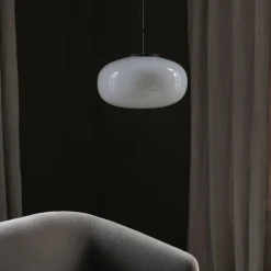 Karl Johan p | opal white