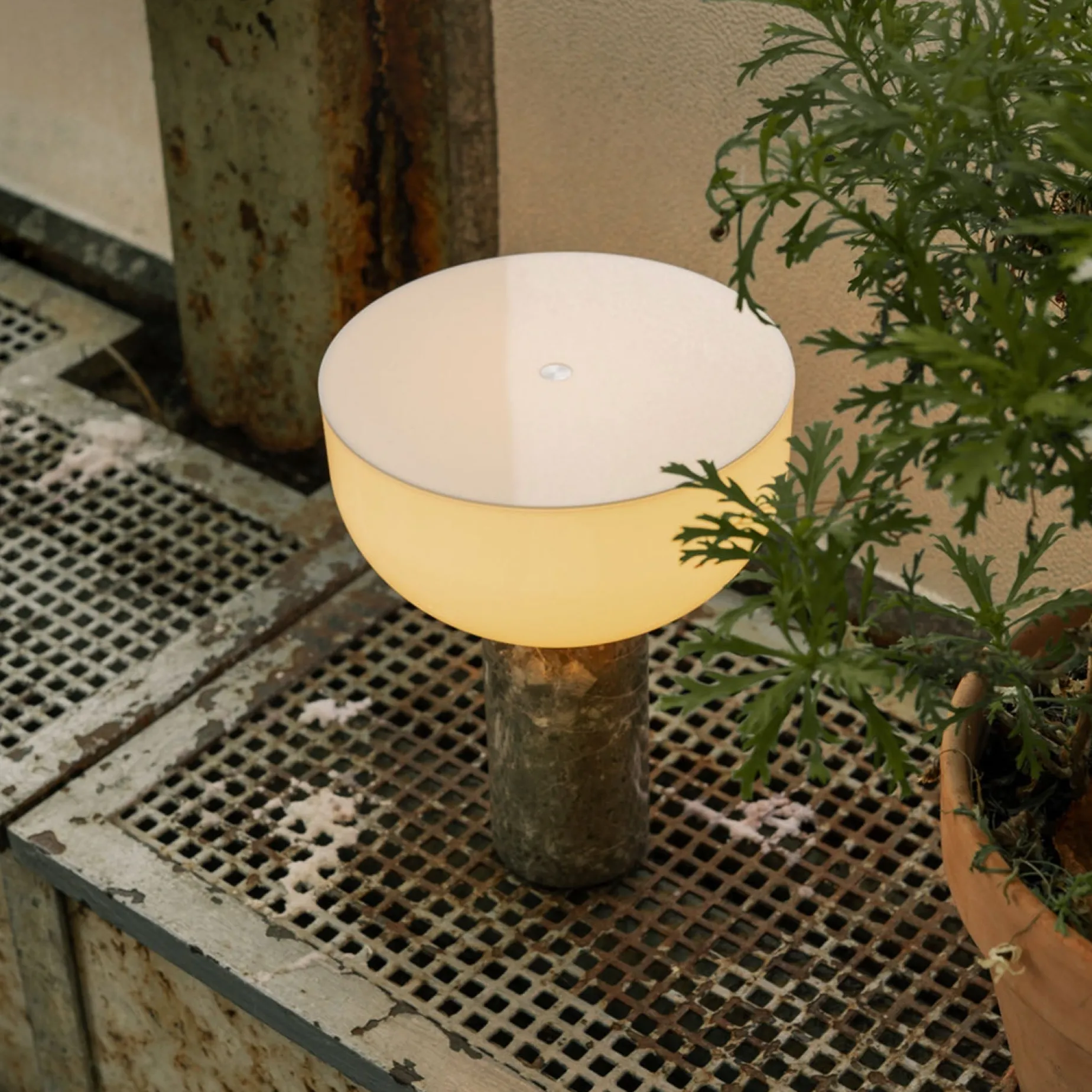 Kizu portable | breccia pernice marble