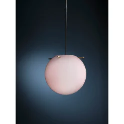 Koi pendant ⌀19-32 | opal white and black