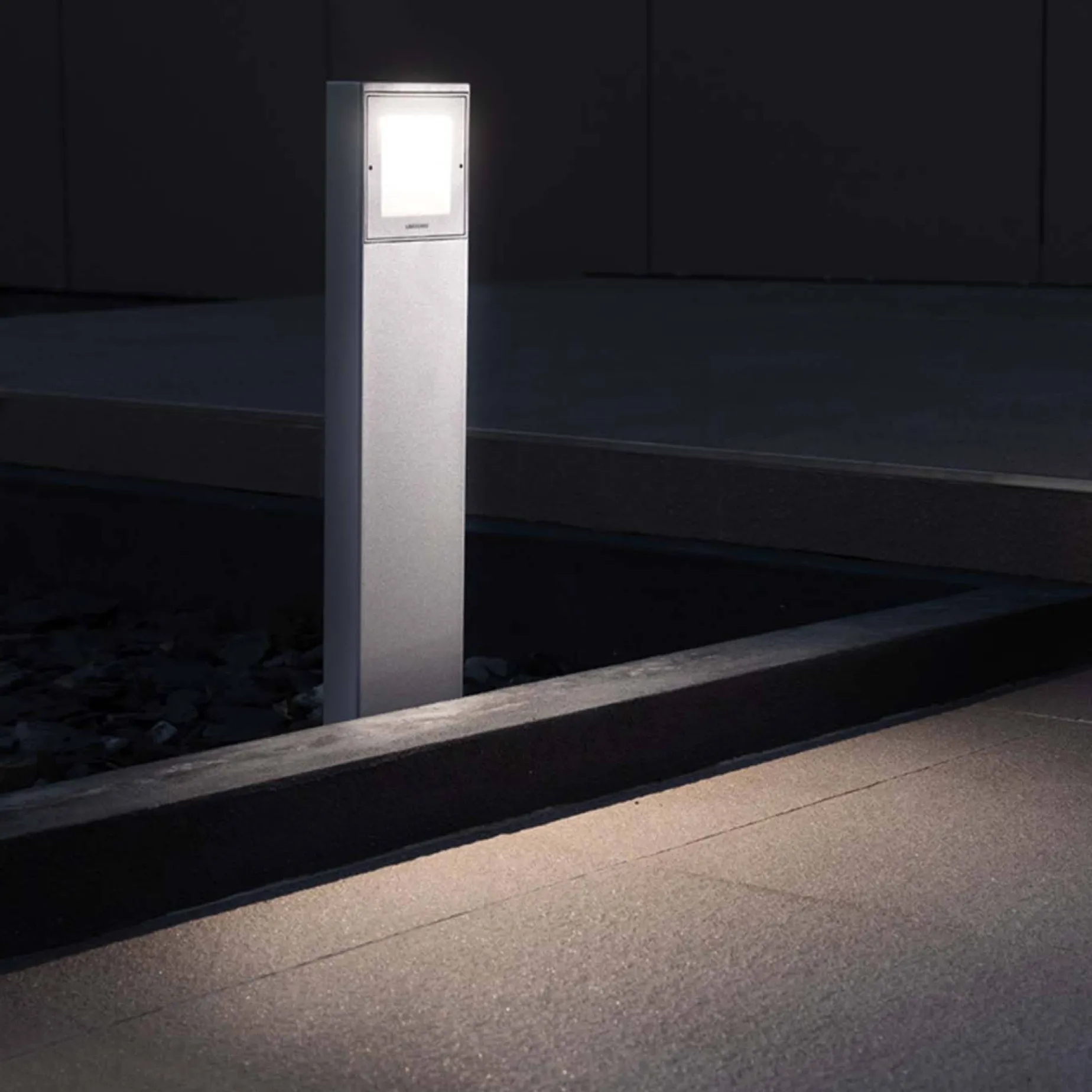 Koi Post 40 | grey anthracite