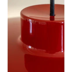 Lacquer pendant medium | black