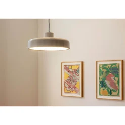 Lacquer pendant medium | black