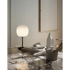 Lantern table | white