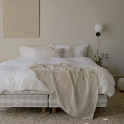 Lantern wall | white