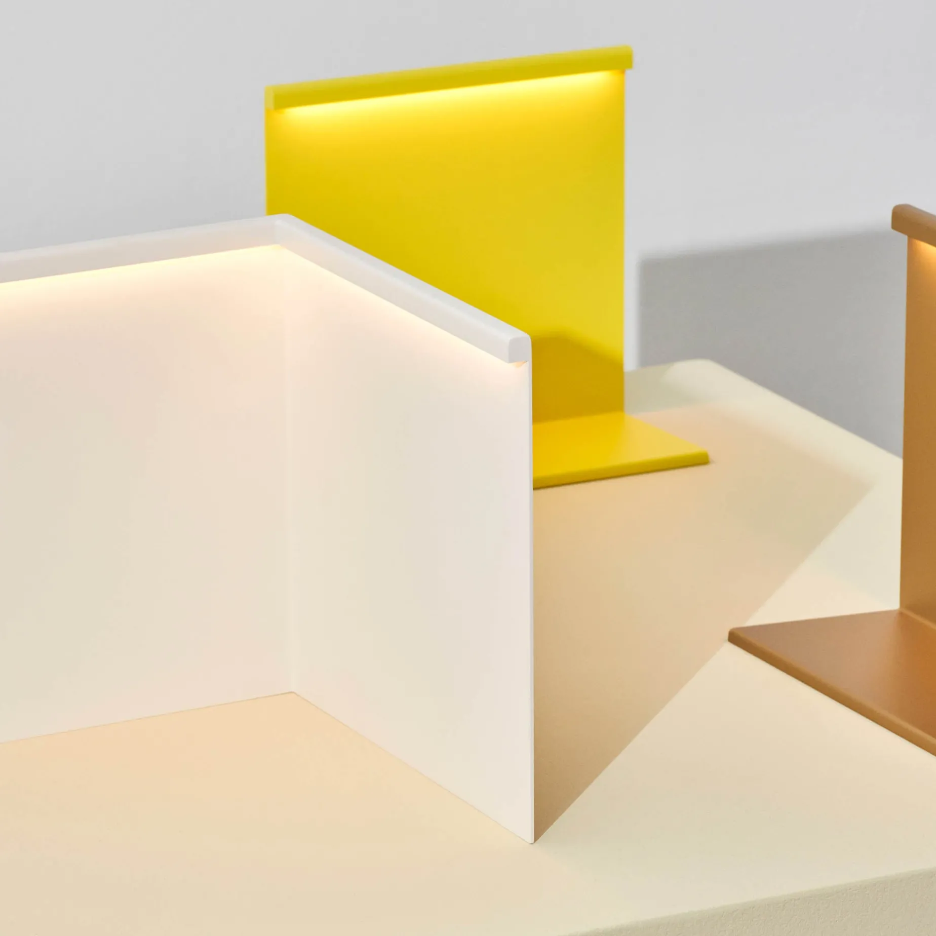 LBM corner table lamp | cream white