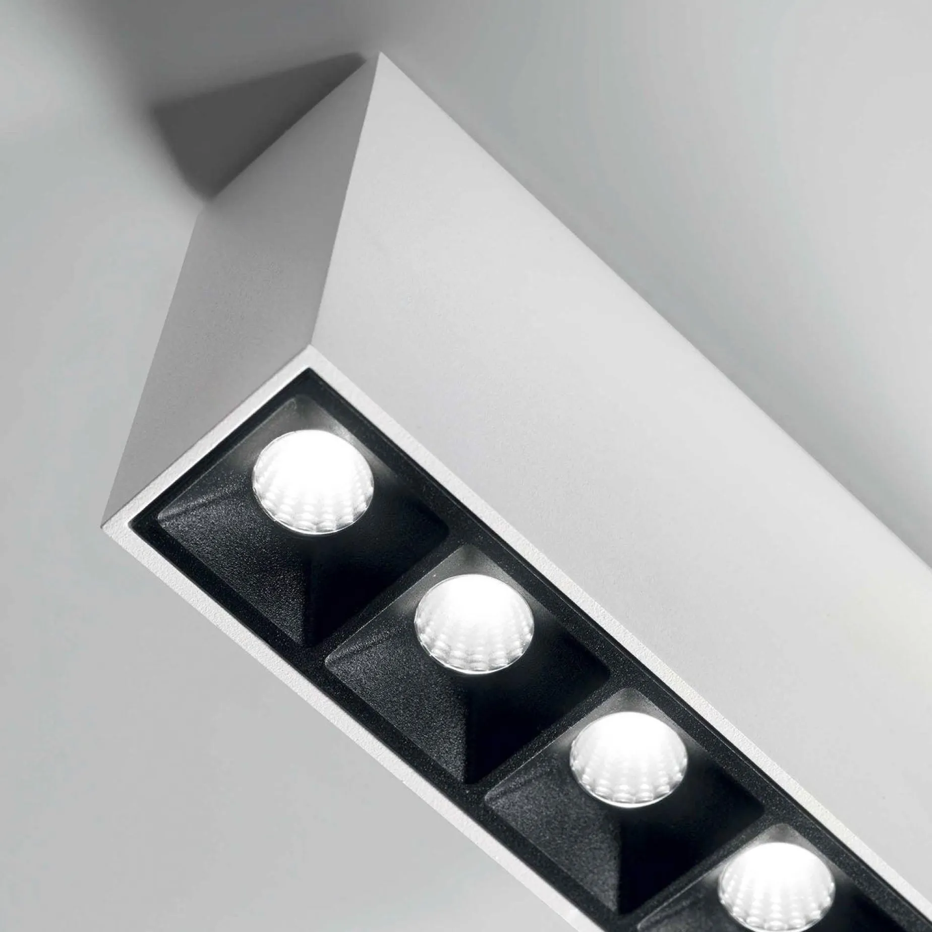 Lika surface | black