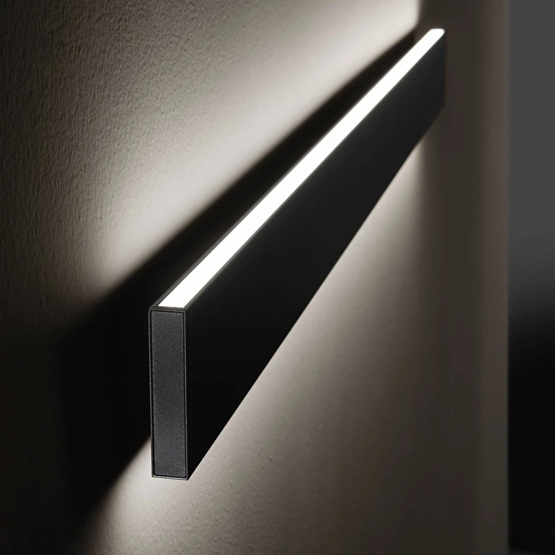 Linus linear wall | white