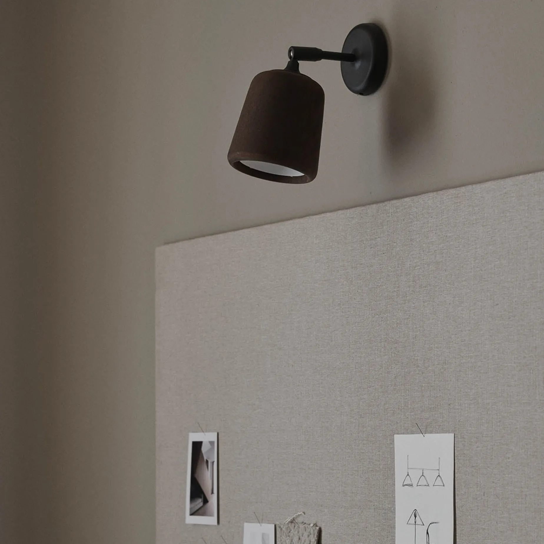 Material wall | white opal glass