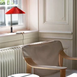Matin table ⌀38 | bright red