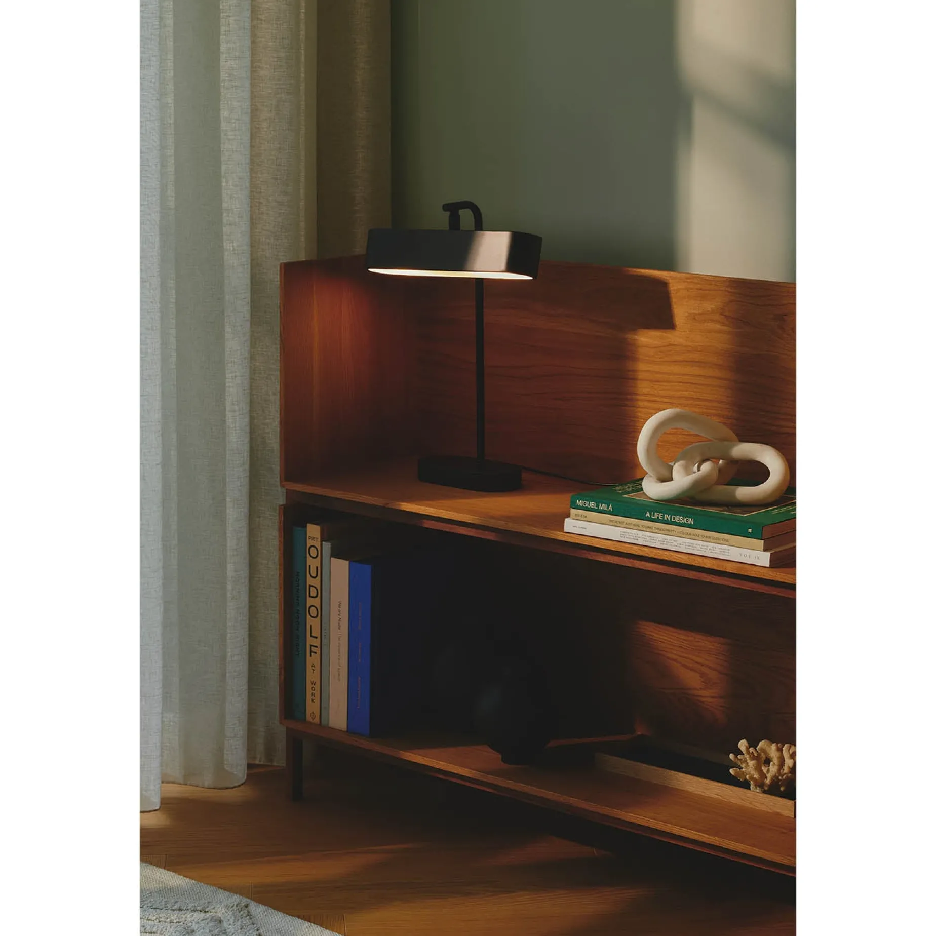 Merlin table | black