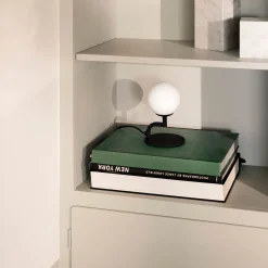 Mobil 18 table lamp | black