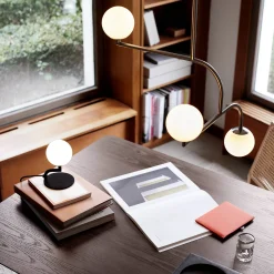 Mobil 18 table lamp | black
