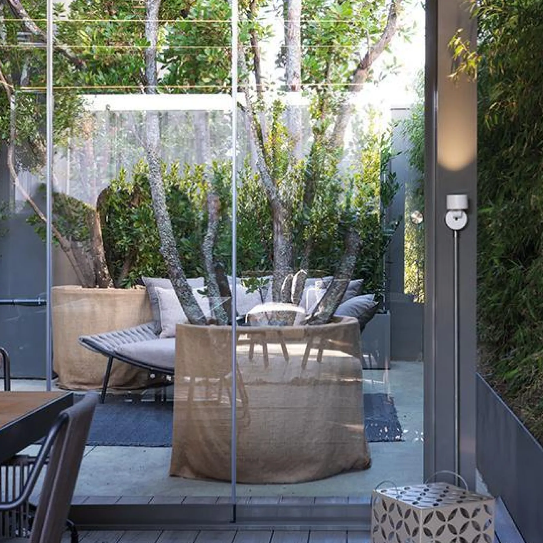 Noa 100 | grey anthracite