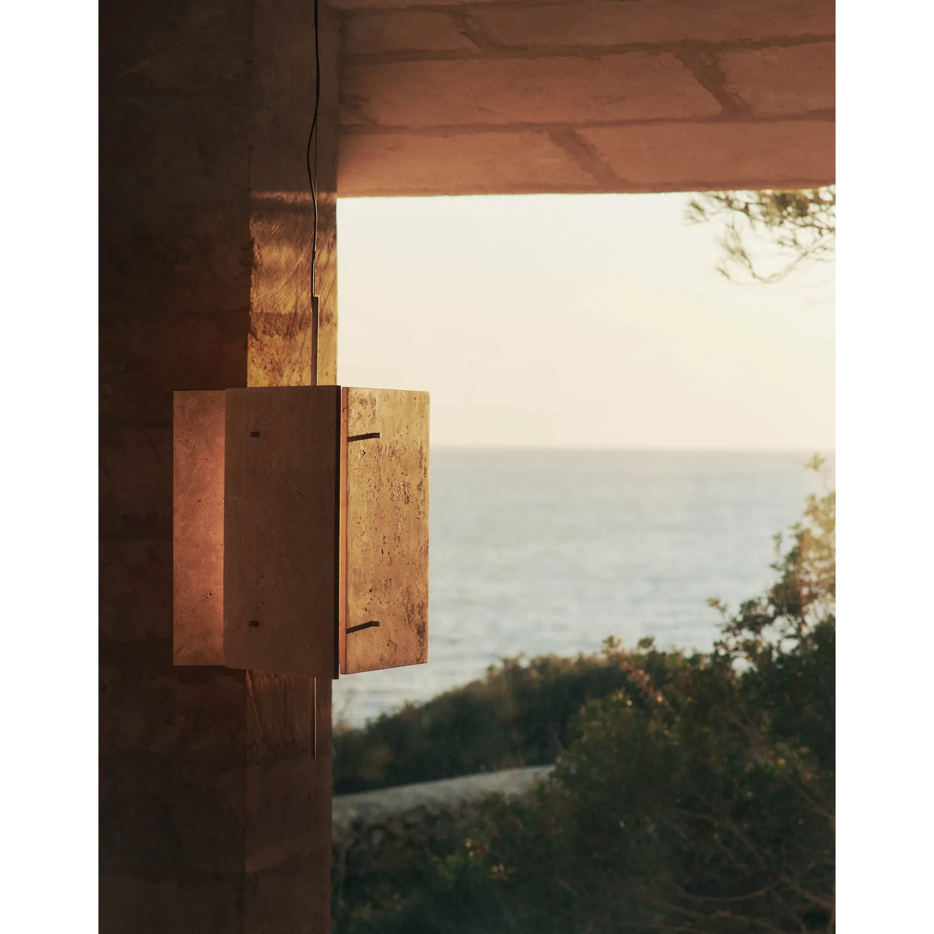 Oeste pendant lamp | travertine sand