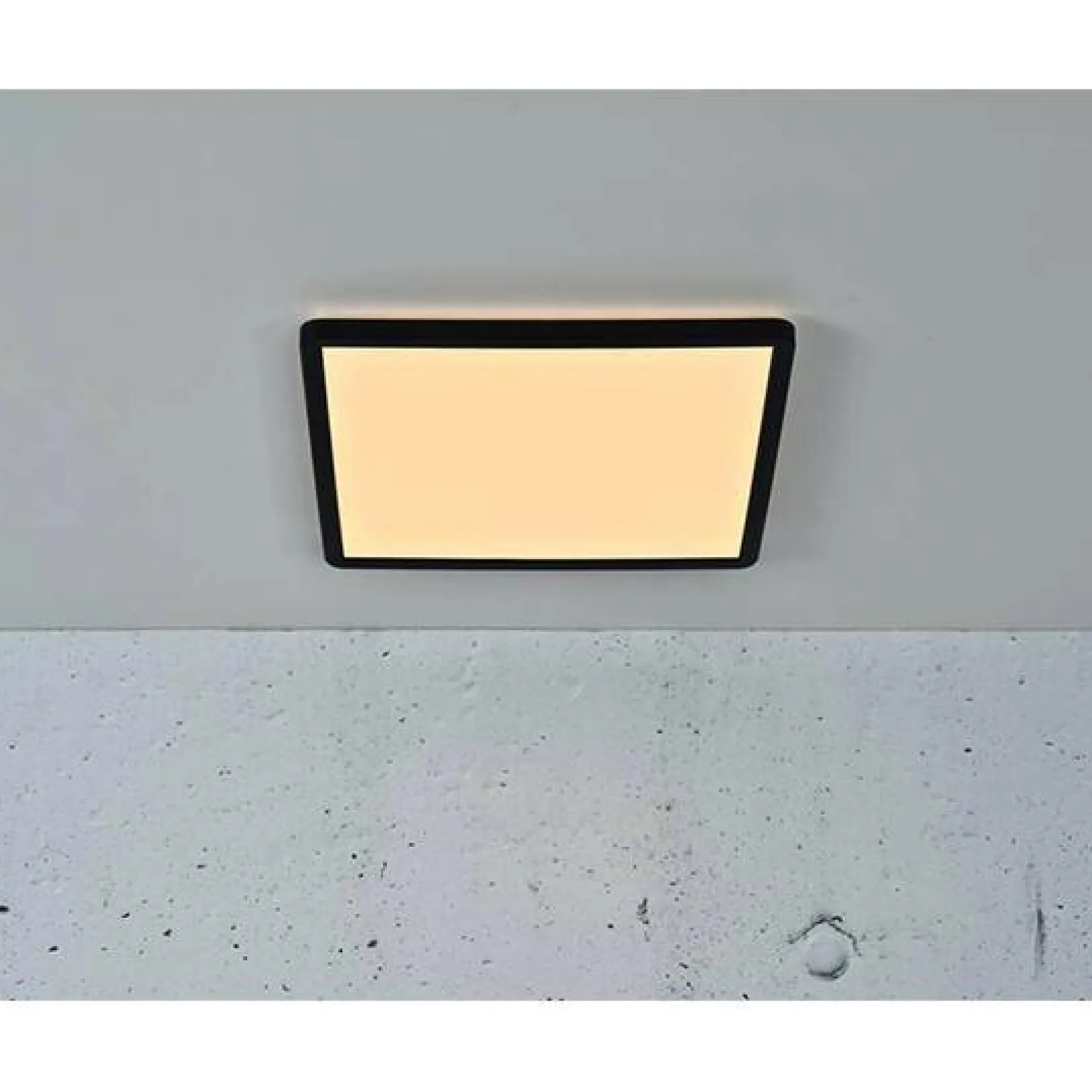 Oja IP | sq 29 black / 3-step