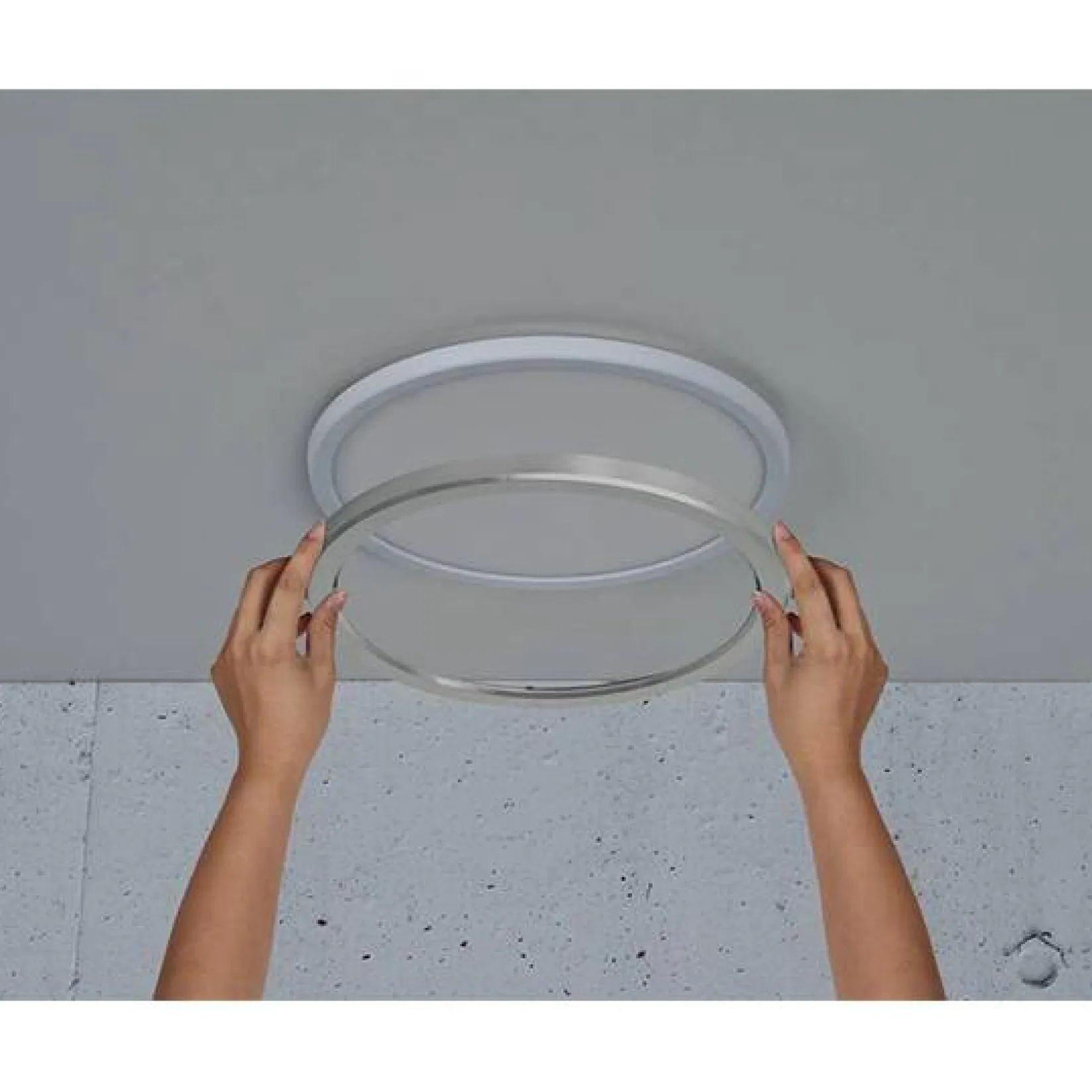 Oja IP | sq 29 white+ / 3-step