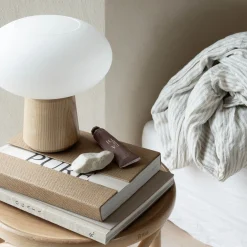 Olivia table | natural wood