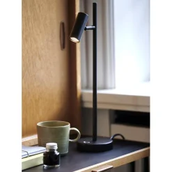 Omari table | black