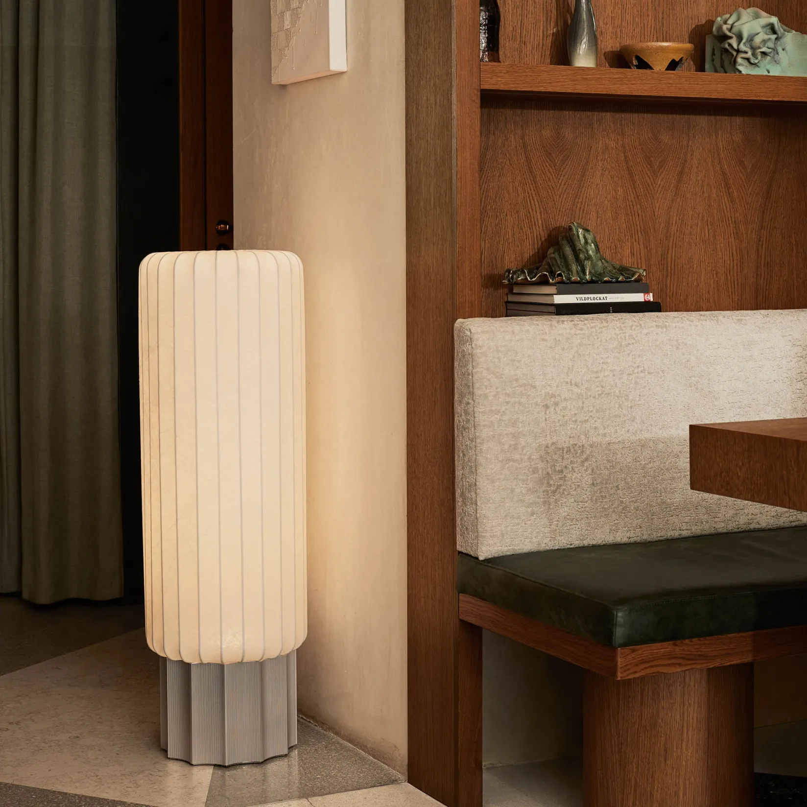 One meter | cocoon and aluminium