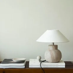 Pella table | sandstone