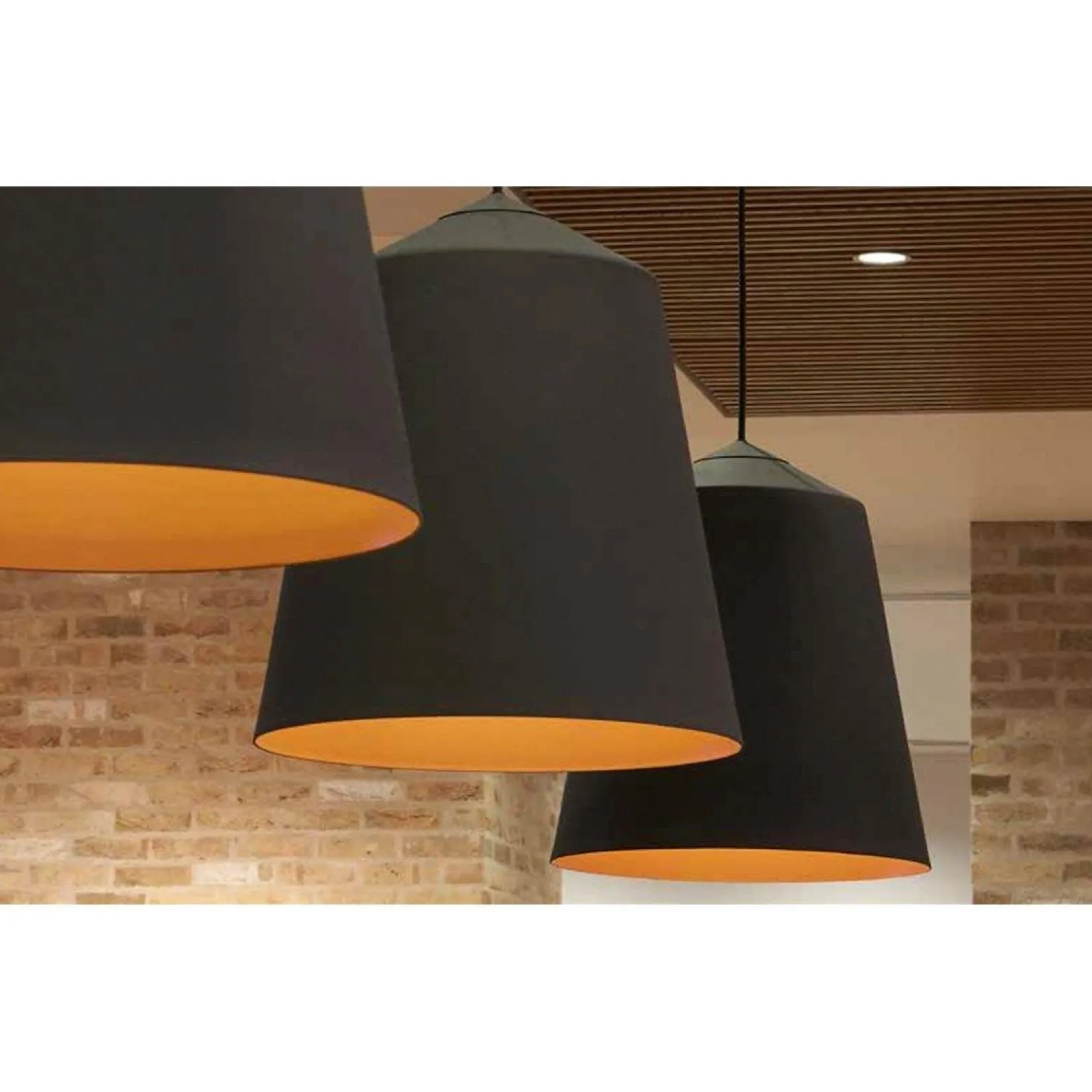 Piccadilly P 56 | black