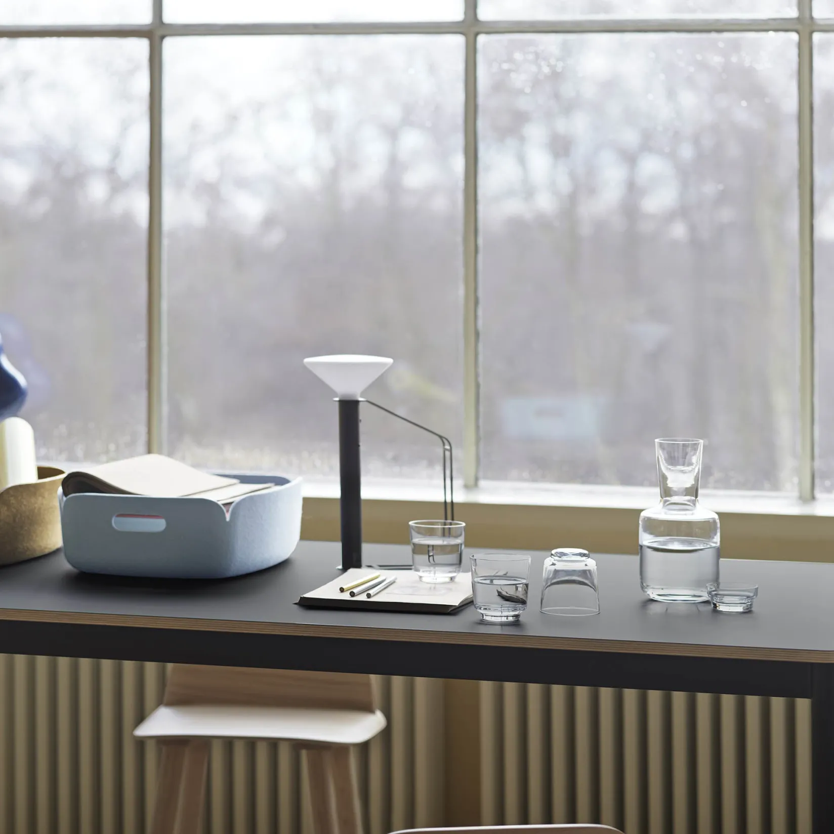 Piton portable lamp | black