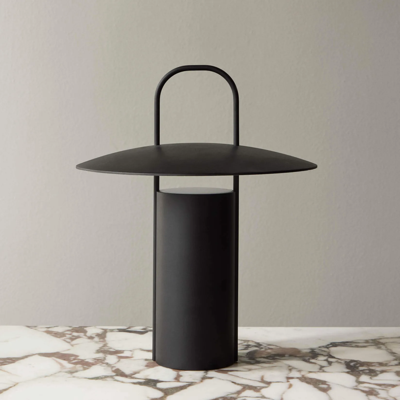 Ray portable table lamp | matte dusty green