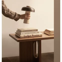 Reverse portable lamp | travertine and bronzed brass