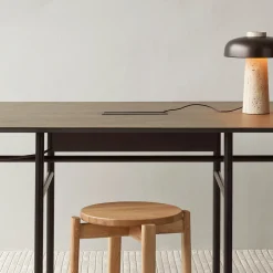 Reverse table lamp | carrara marble and glossy black
