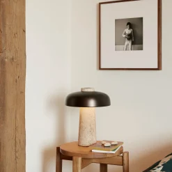 Reverse table lamp | carrara marble and glossy black