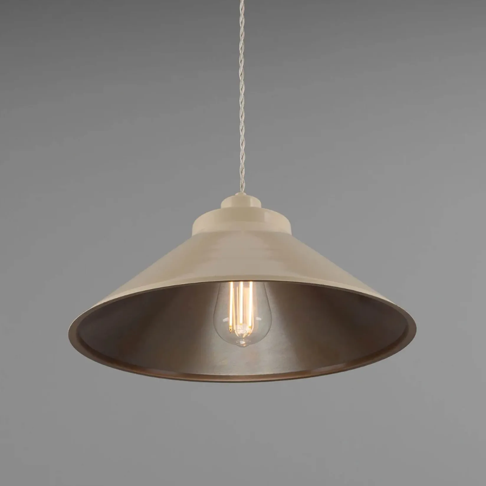 Rio coloured brass pendant 38cm | vanilla cream