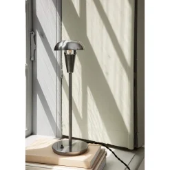 Tiny table lamp | steel