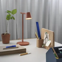 Tip table lamp | grey