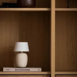 Torso portable table lamp | ruby