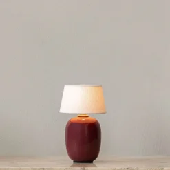 Torso portable table lamp | ruby