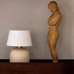 Torso portable table lamp | sand