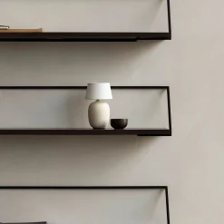 Torso portable table lamp | sand