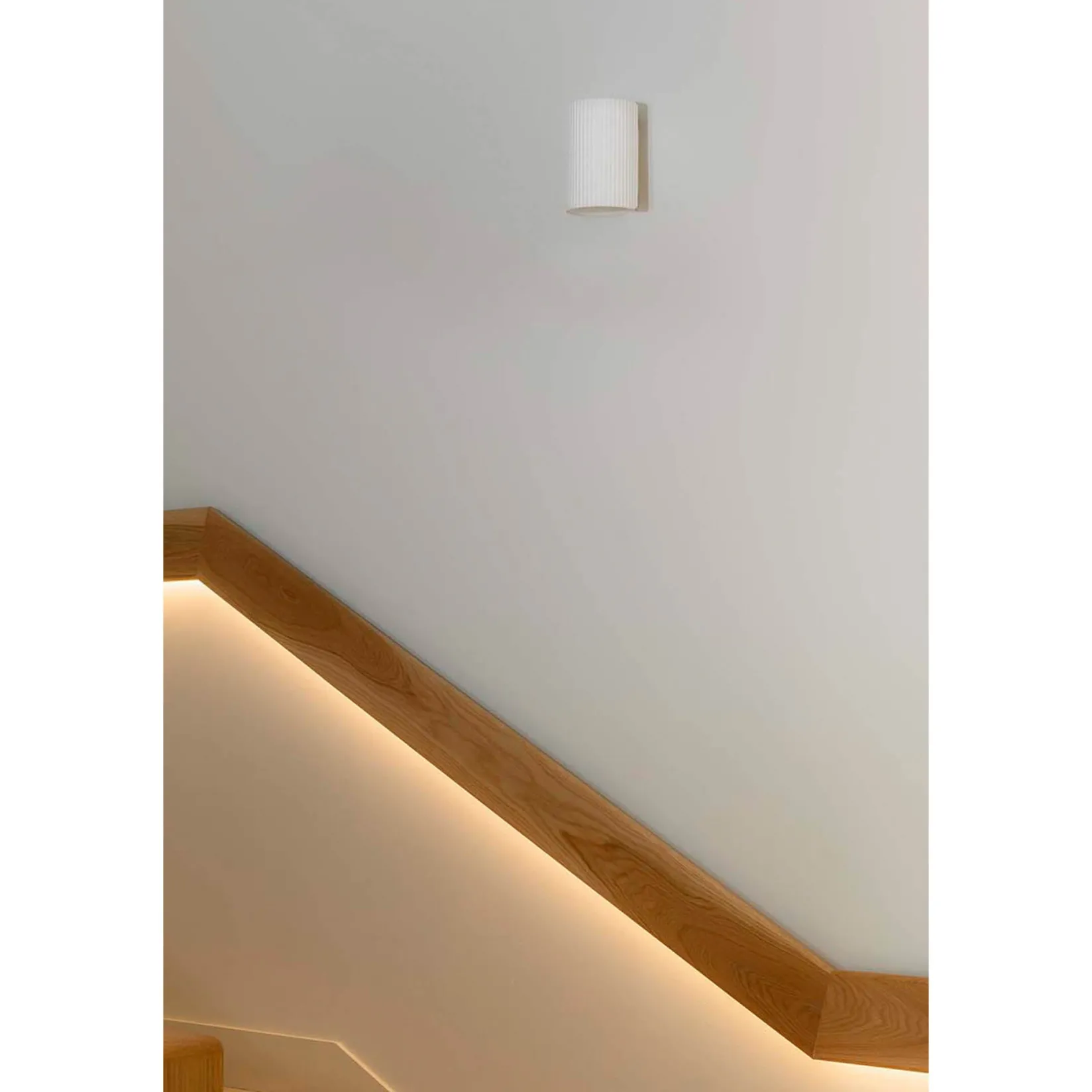 Trama 180 | white plaster