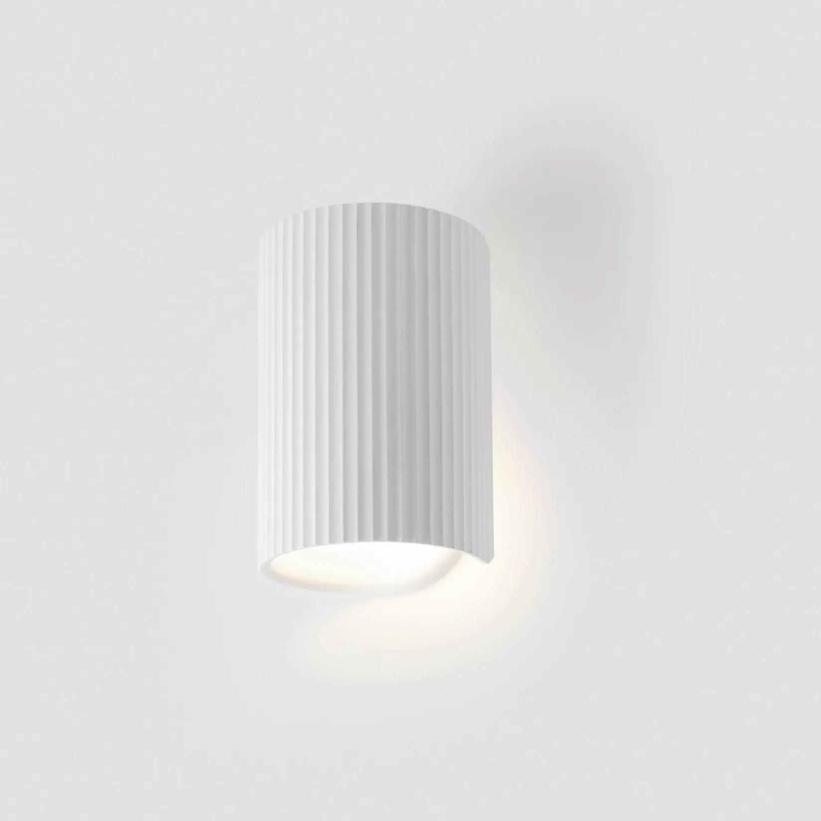 Trama 180 | white plaster