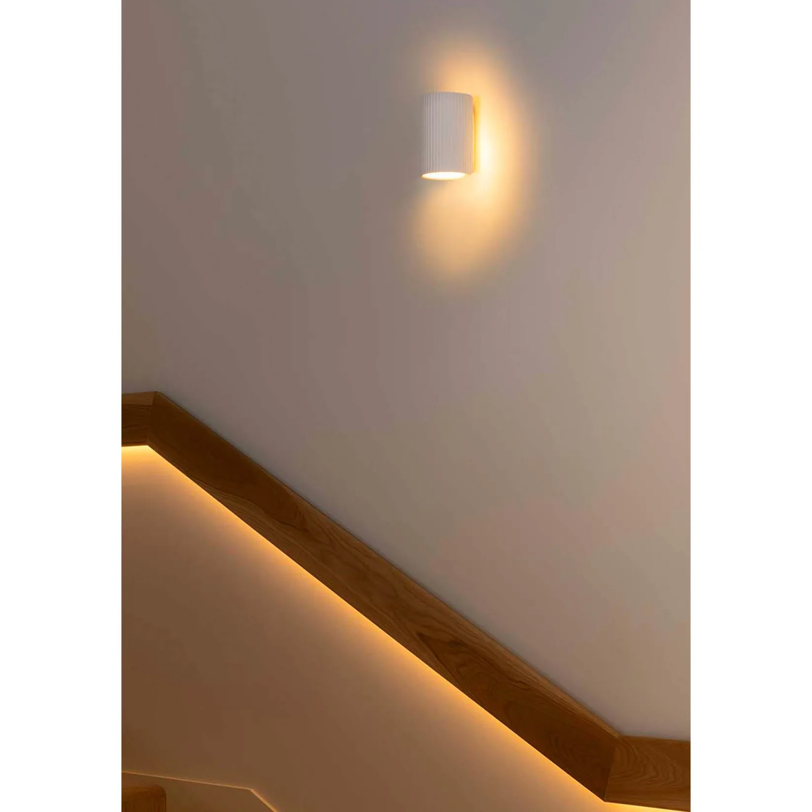 Trama 180 | white plaster