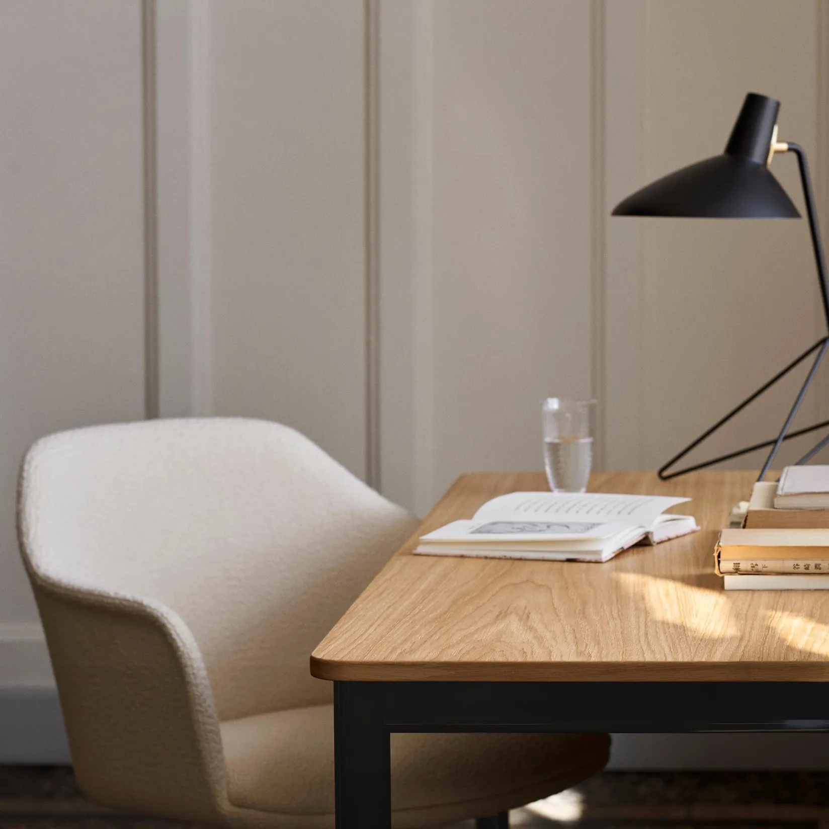 Tripod table HM9 | matt black