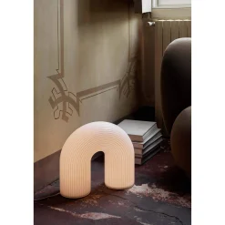 Vuelta floor lamp | white