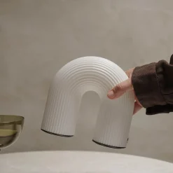 Vuelta portable lamp | white
